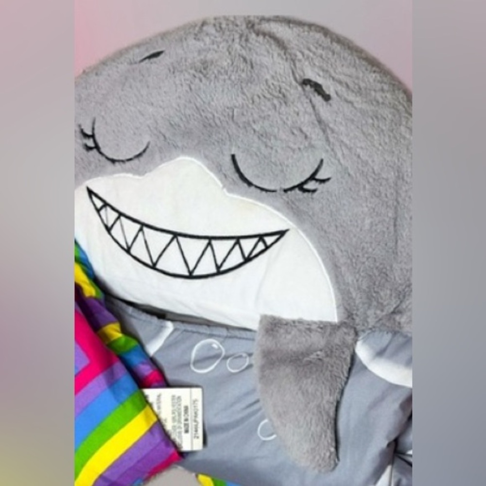 *HOLD* Happy Napper Shark